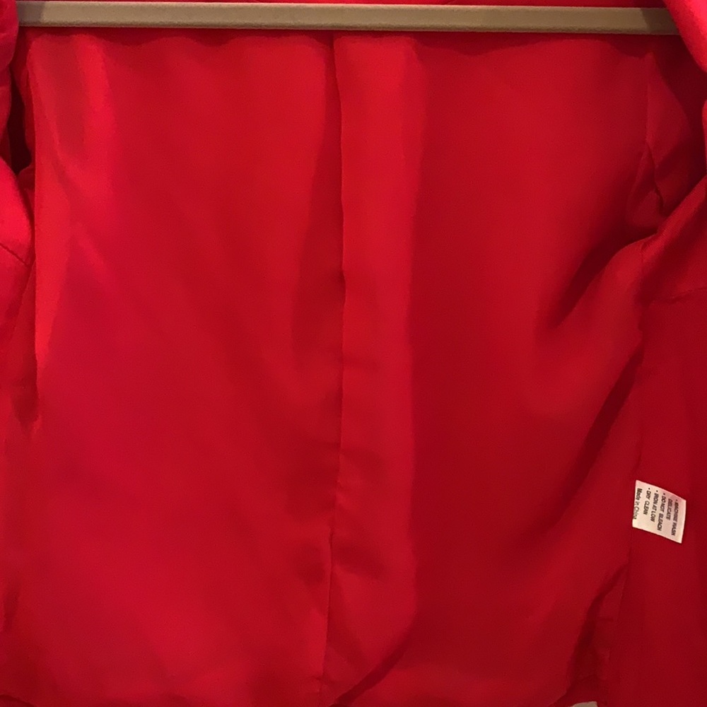 LF Cropped Red Blazer - Picture 4 of 11
